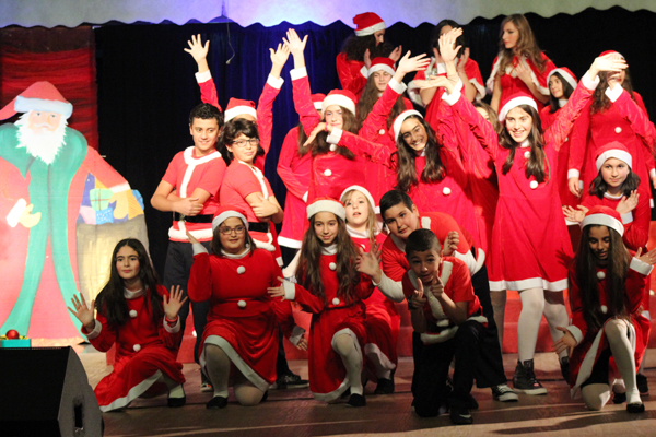 /Photos/Happy-Christmas-Concert-performed-by-AIS-Young-Singers-G1-to-G8/7a17152f-ef91-4288-8cf0-045029bd40e1.jpg